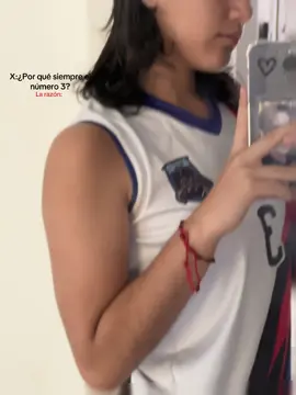 Quiero llegar a ser una jugadora increíble así como Asahi😝.                                 Créditos del edit:@Bri :) #karazunovsshiratorizawa #asahiazumane #haykiuu 