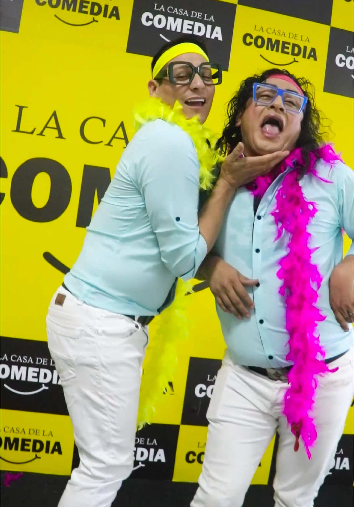¿Te gusta este dúo? 🙈💅🤣 #lacasadelacomedia #ponceproducciones #comedia #paratiiiiiiiiiiiiiiiiiiiiiiiiiiiiiii #2025 #contenido #fyppppppppppppppppppppppp #zyxcba #videoviral #estoysaliendoconunchavon #lashirley #luiguicarbajal 