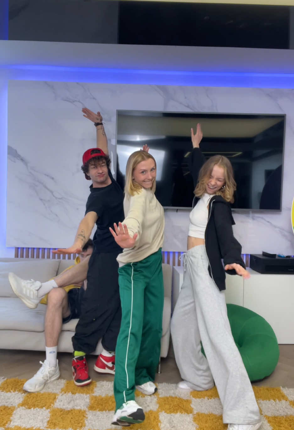 💃🕺