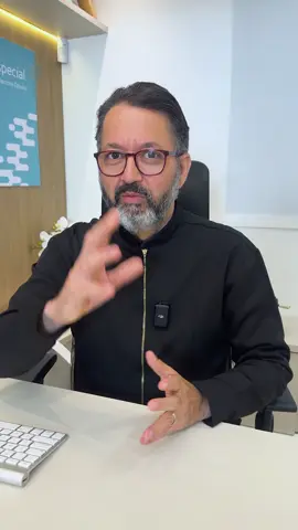 **Você sabe qual foi o APGAR do seu filho ao nascer?** 👶🏻✨ O **teste de Apgar** é uma avaliação rápida feita no primeiro e no quinto minuto de vida do bebê para verificar como ele está se adaptando fora do útero. Mas você sabe o que esses números significam? 🤔 Eles medem 5 critérios essenciais: ✅ **Frequência cardíaca** ✅ **Respiração** ✅ **Tônus muscular** ✅ **Reflexos** ✅ **Cor da pele** Uma pontuação mais alta indica um bebê em boas condições, mas um valor mais baixo não significa necessariamente algo grave – apenas que pode precisar de cuidados extras. 💙 Você lembra do Apgar do seu filho? Conta aqui nos comentários! 👇 #TesteDeApgar #SaúdeDoBebê #Nascimento #Neonatologia #Maternidade #PaisDePrimeiraViagem #BebêSaudável #Proevoluir