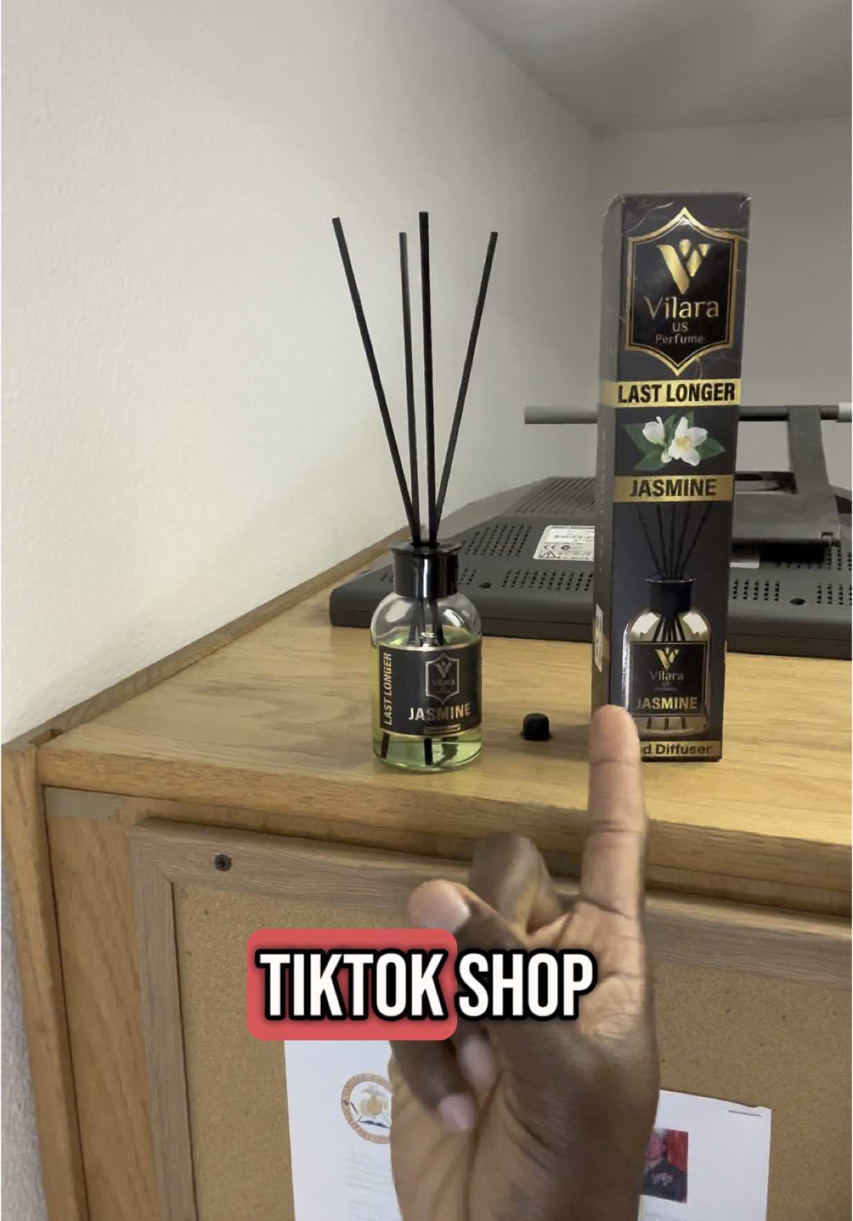 High quality Jasmin Diffuser #fyp #diffuser #vilara #smellgood #perfumetiktok 