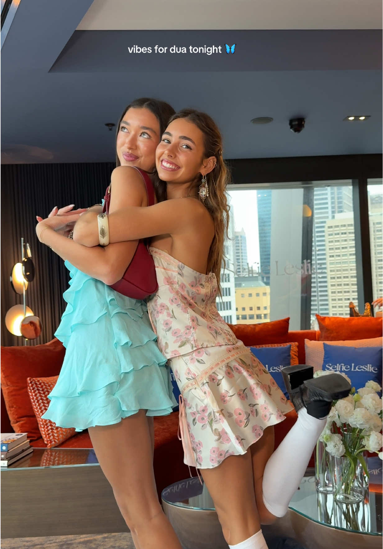 Our girls @ebony aroha & @poppy-coco. 🥹🧜‍♀️ #selfieleslie 