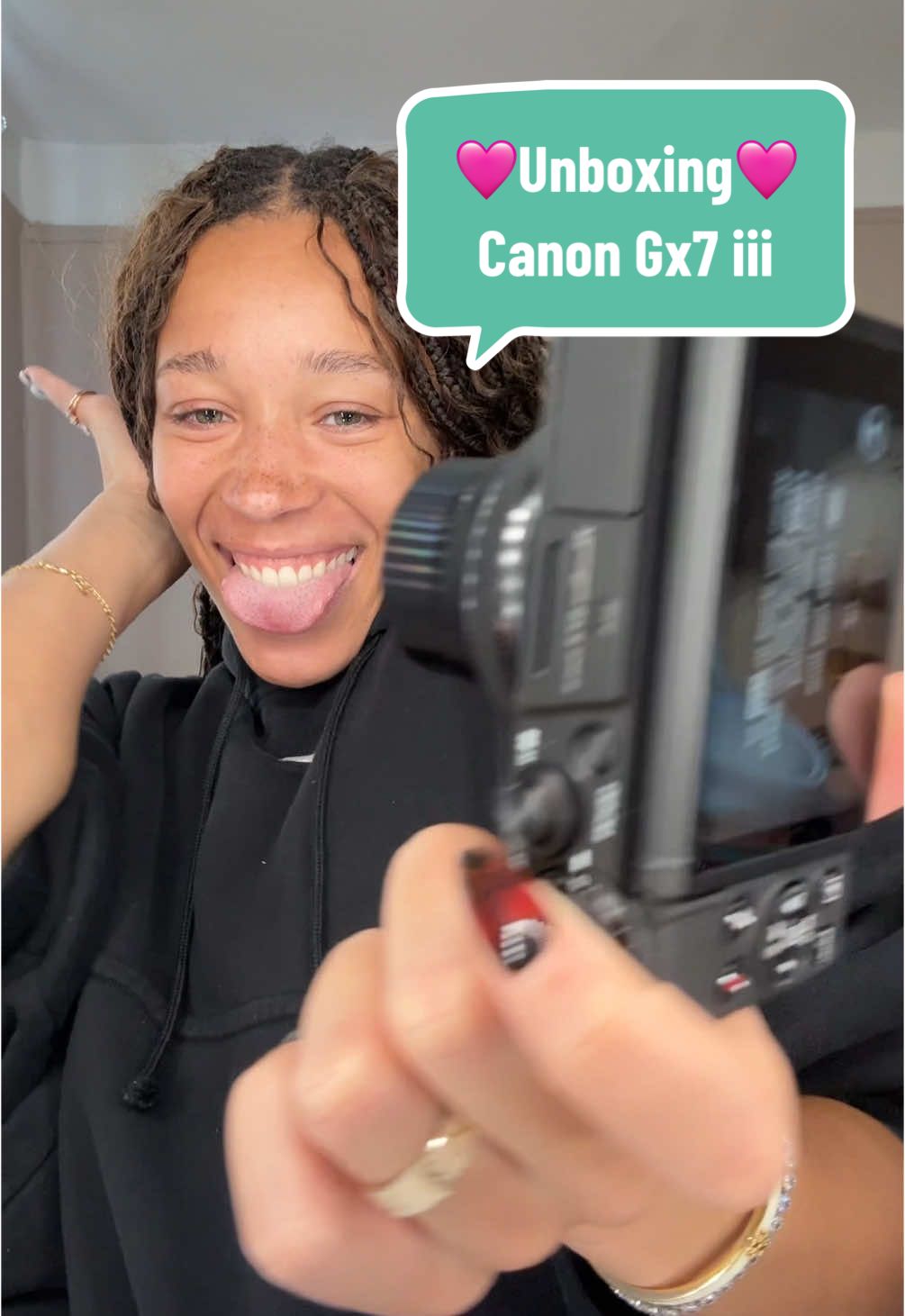 She’s perfect 🥹 #unboxingcanongx7 #canongx7markiii #canongx7review #digicam 