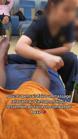 On mais serieux les foot massage au Vietnam on en parle? C’est quoi cette torture vraiment quelle souffrance 😭😭 #massage#vietnam#torture#massagevietnam#voyage