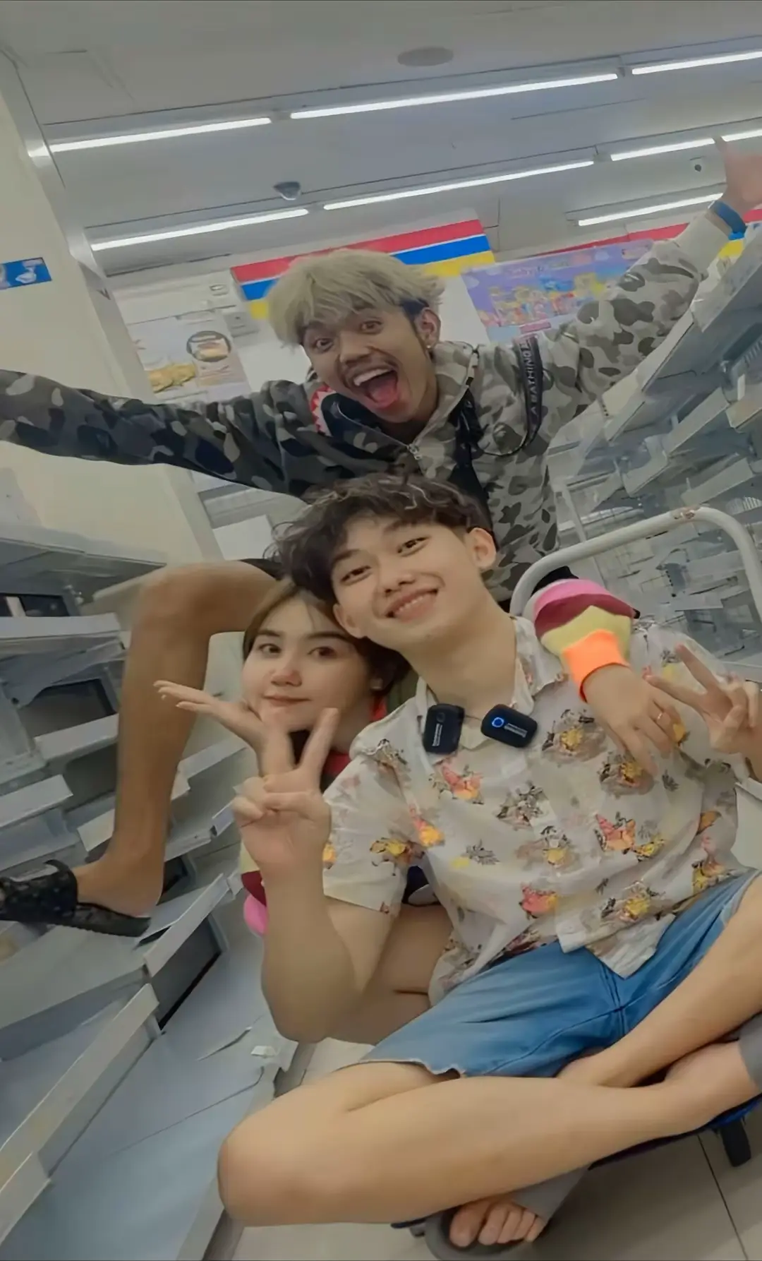 Akhir nya ngumpul lagi🥰 #viralid #dailytrend 