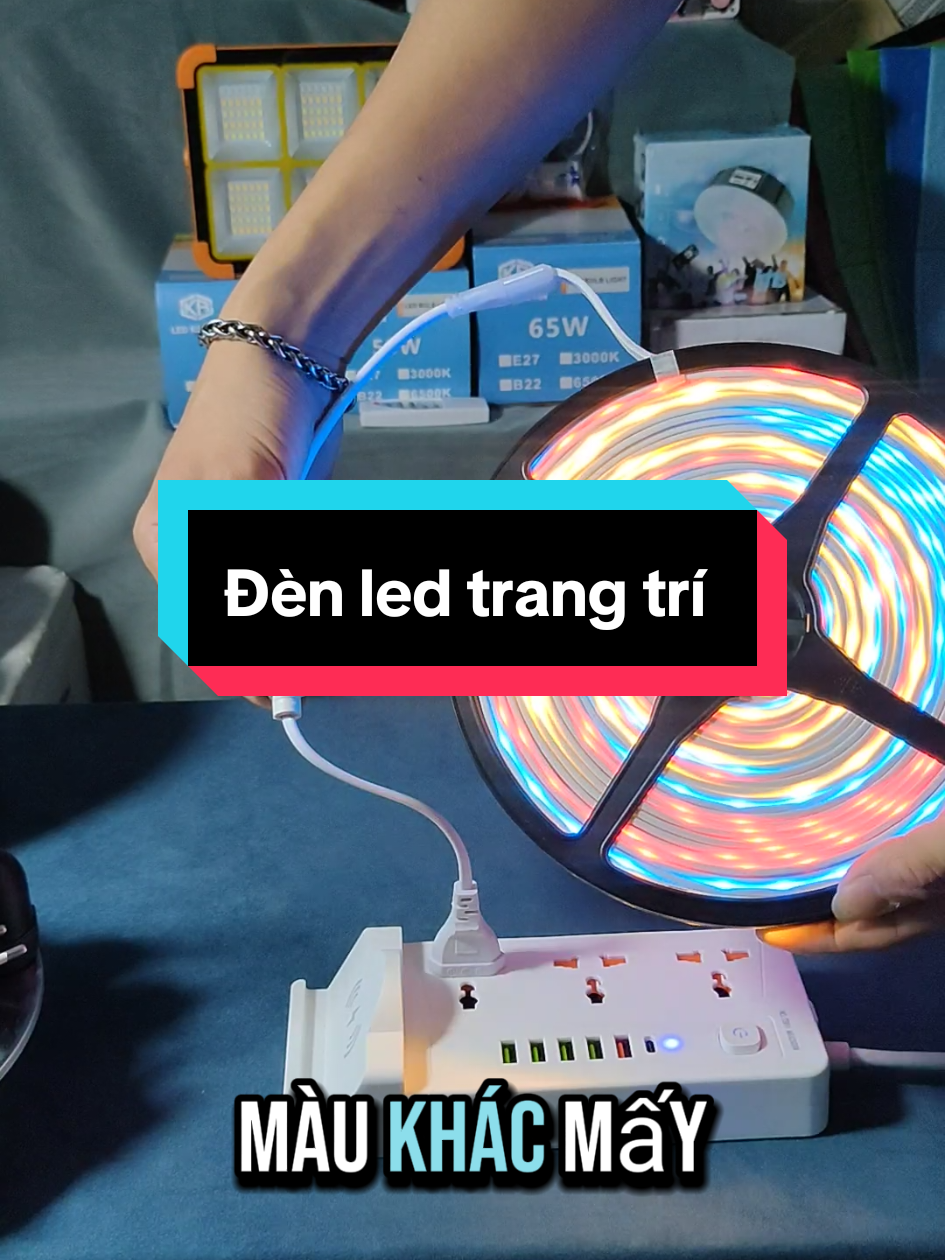 Đèn trang trí ngoài trời, lắp san vườn quán cà phê...  #denledtrangtri #denledtrangtringoaitroi 
