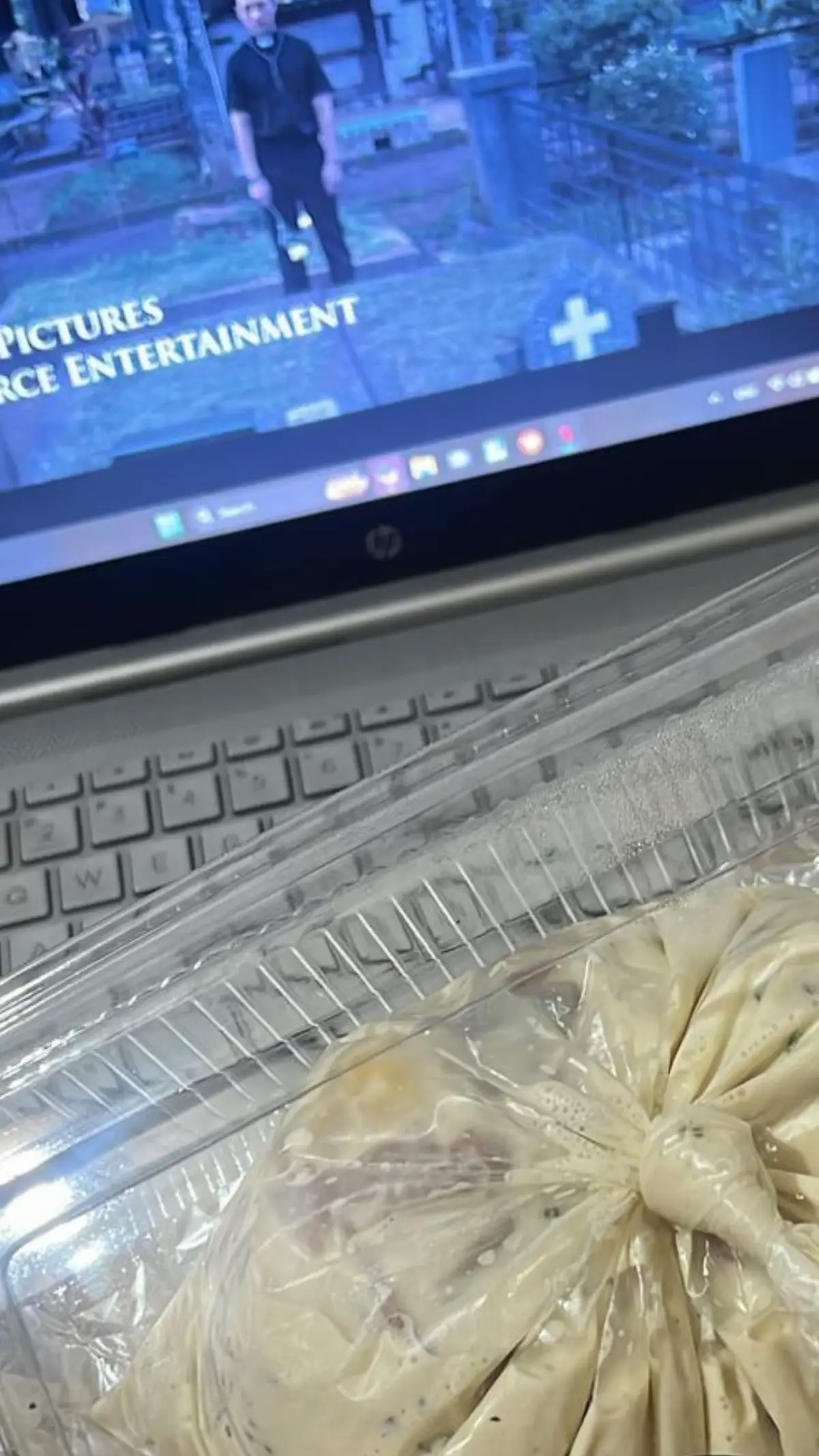 random foto #tiktok  #fyp  #makan 