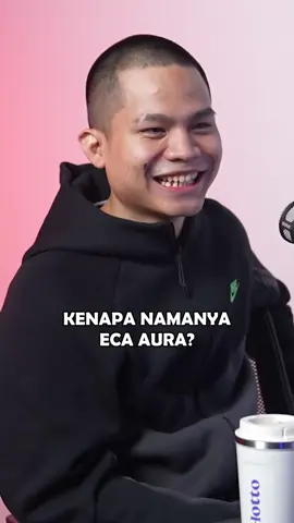 Ntah apa lah stiker di muka gua ini