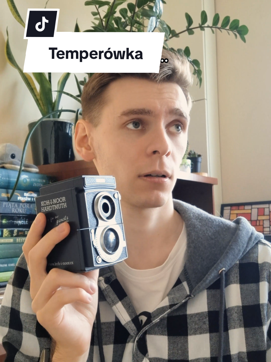 Nie no, tylko wyłącznie temperówka 😛 a u was jak się mówi?  . #temperówka #strugaczka #ostrzałka #rysowanie #ołówek #rysunek #sztuka 