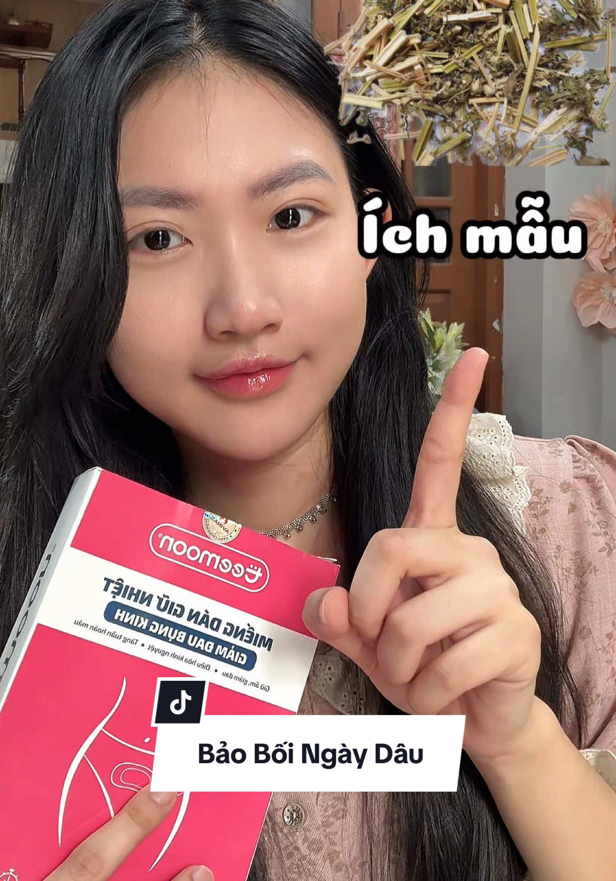 Bà nào cứ ngày dâu đến lại bị đau bụng thì tham khảo ngay em này đi nha #review #miengdangiunhiet #miengdannhietgiamdaubung #daubungkinh #rungdau #fyt 