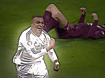 مهارات افضل مهاجم بالعالم 🔥#اسياد_العالم🌏🔥 #fyp #foryou #realmadrid #viral #مبابي 