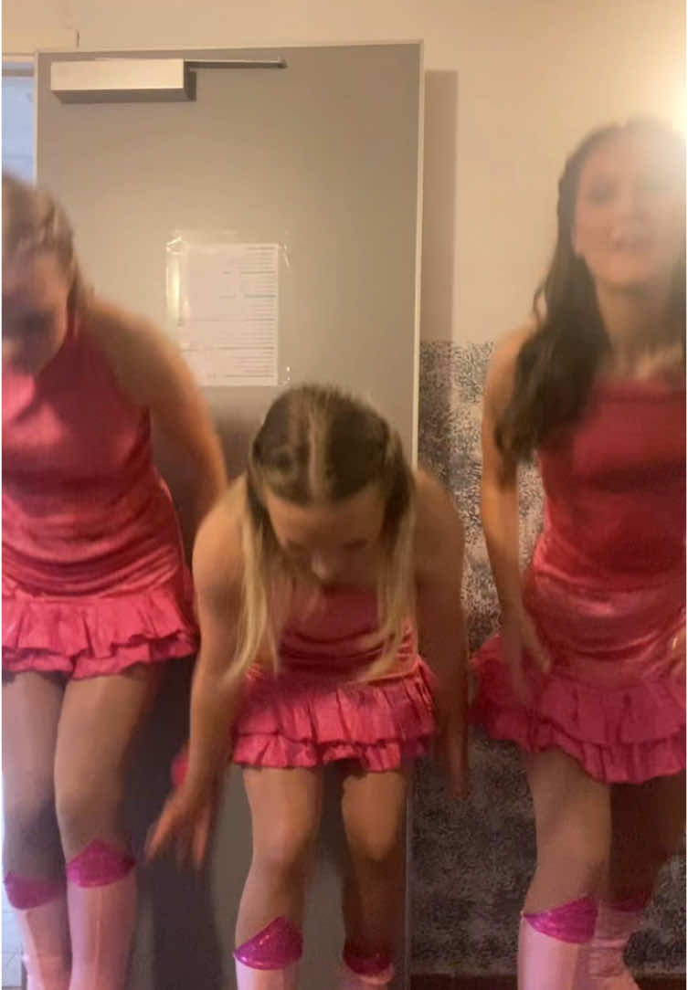 VÅRSHOWWWW💓💕💞💓✨🌟#frökensnusk #fördig #ykk #teameternity #sweden 