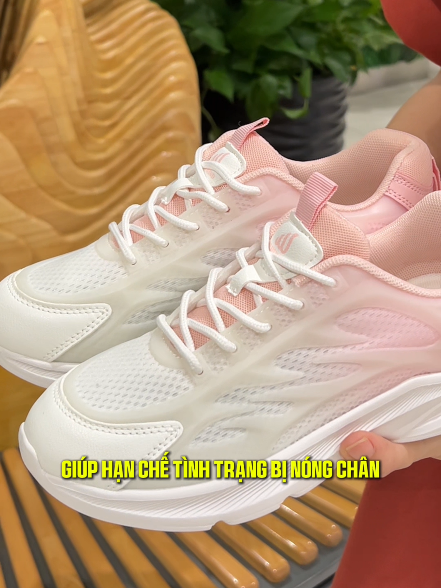 Em giày màu pastel xinh xỉu, êm nhẹ, thoáng khí, nàng nào cần khummm!???? #Bluewind #bluewindgiaythethao #giaydep  #sneakertrends #giayxinhgiare #shoes #foryou #xuhuong