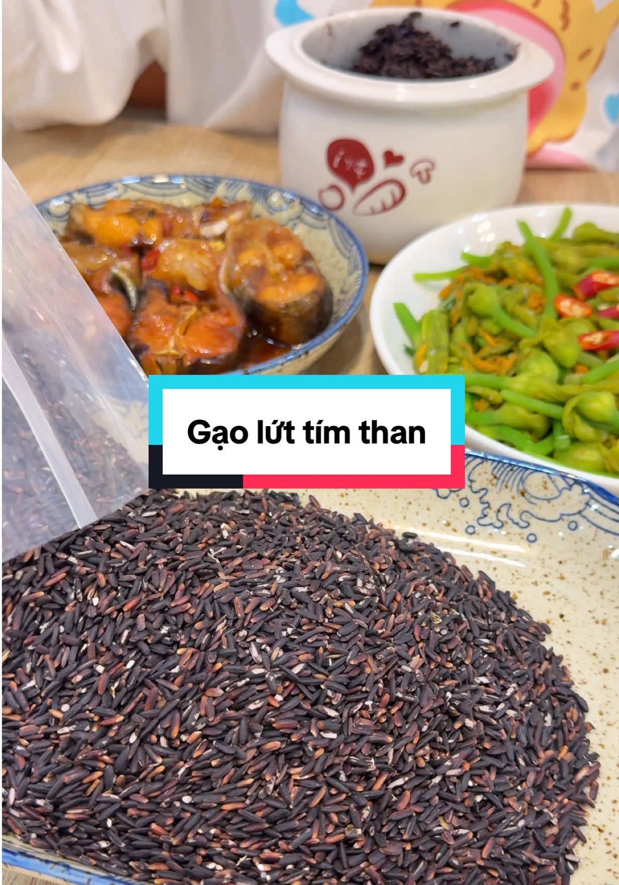 Gạo lứt tím than Điện Biên thơm dẻo, nấu nhanh không cần ngâm trước #meberyne #review #food #mukbang #comgaolut #gaoluttimthandienbien #orgafood 