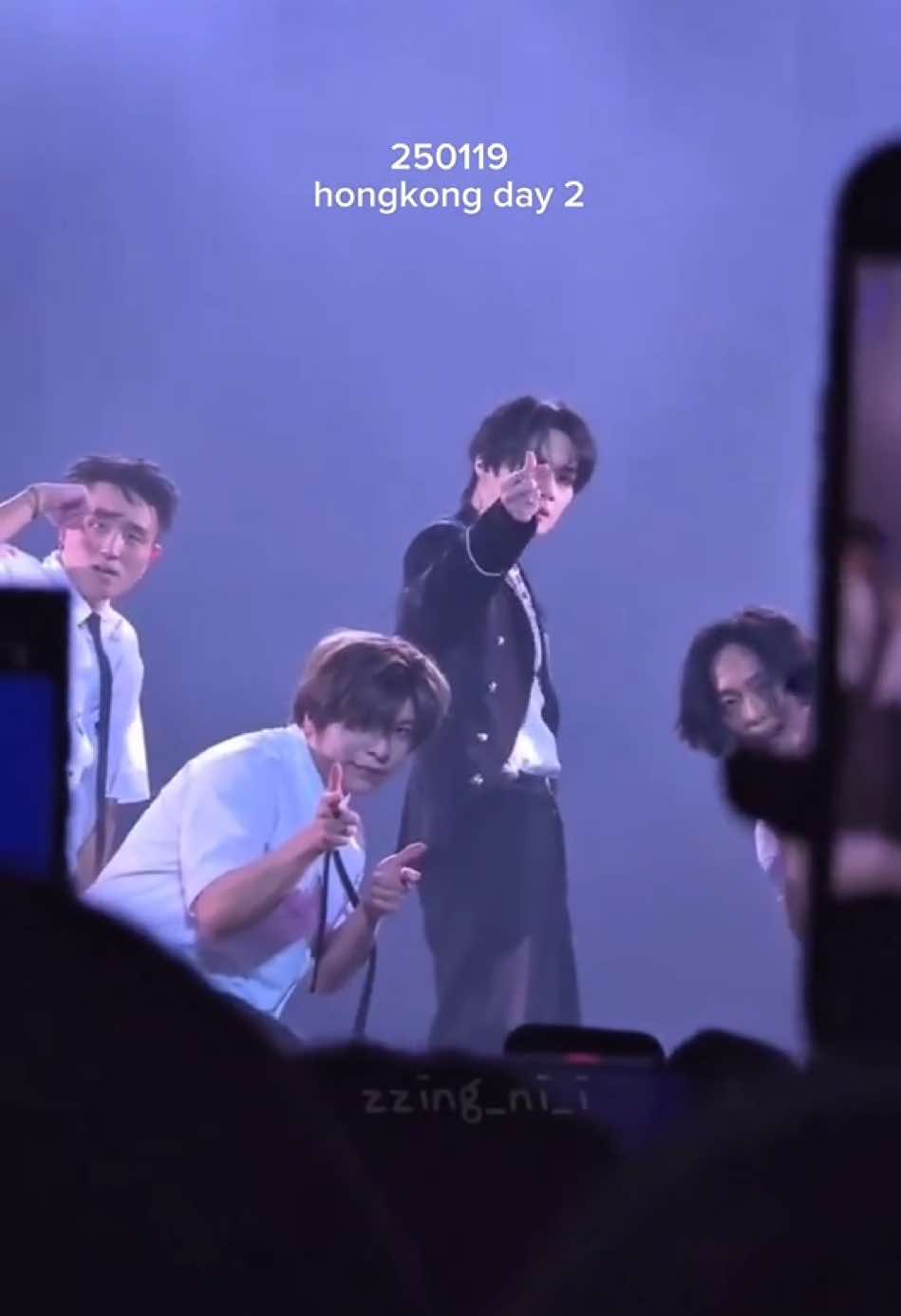 lee know ‘s silly dance in youth will be missed 😭🥺 (seoul 240824 ~ hongkong 250119) credit to the owner of the fancams #leeknowyouth #leeknowedit #leeknow #dominatetour #dominate_seoul #dominate_singapore #dominate_melbourne #dominate_sydney #dominate_kaohsiung #dominate_tokyo #dominate_bulacan #dominate_macau #dominate_osaka #dominate_bangkok #dominate_jakarta #dominateinjakarta #dominate_jkt #dominate_hongkong#dominate_hongkongteworldtour #straykids #straykidsstay #도미네이트 #콘서트 #스키즈 #리노 #스트레이키즈 #덴스