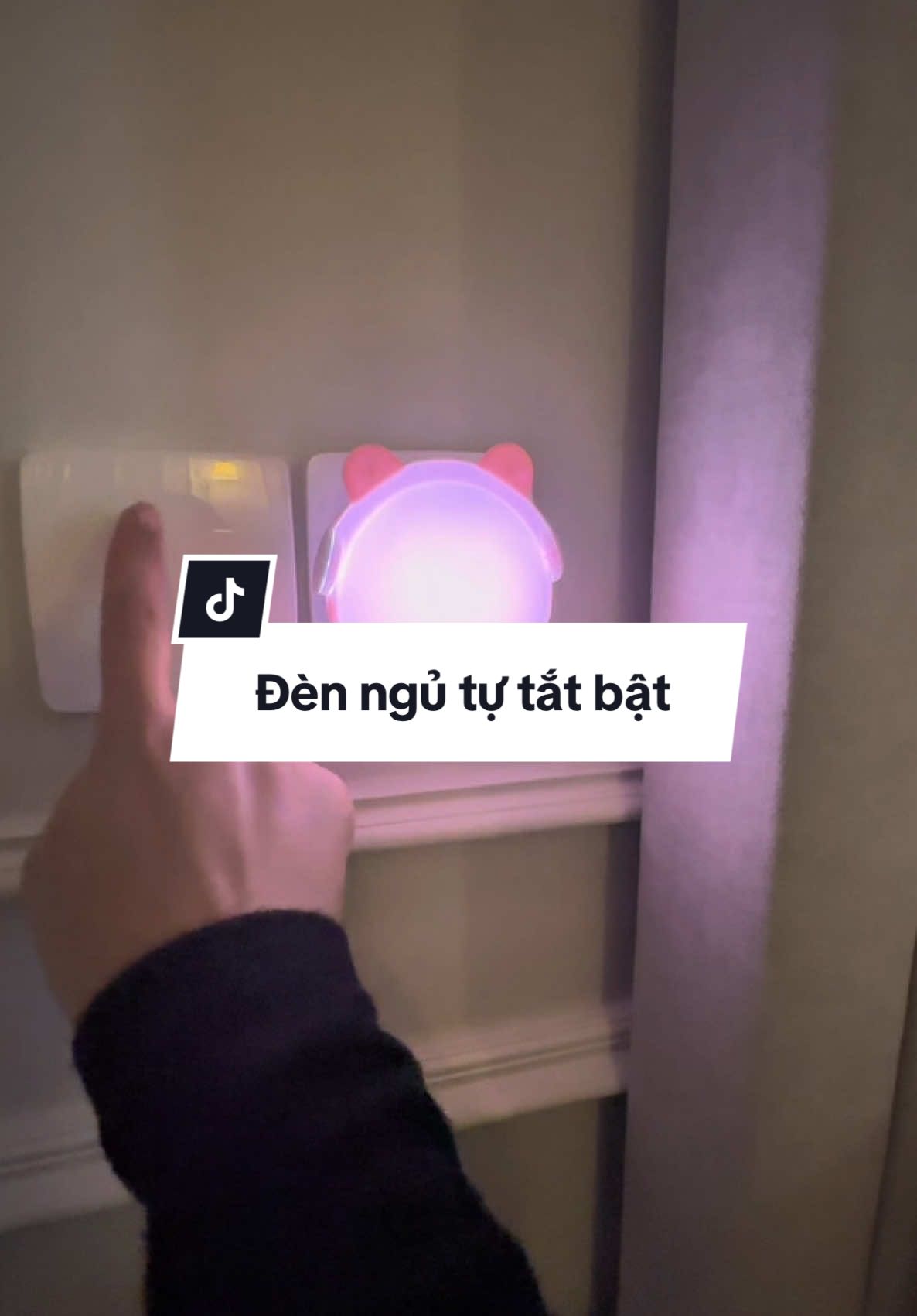 Đèn ngủ tự bật tắt theo ánh sánh xung quanh, nhiều mẫu xinh có thể để ở phòng ngủ rất tiện #denngu #den #lientit 