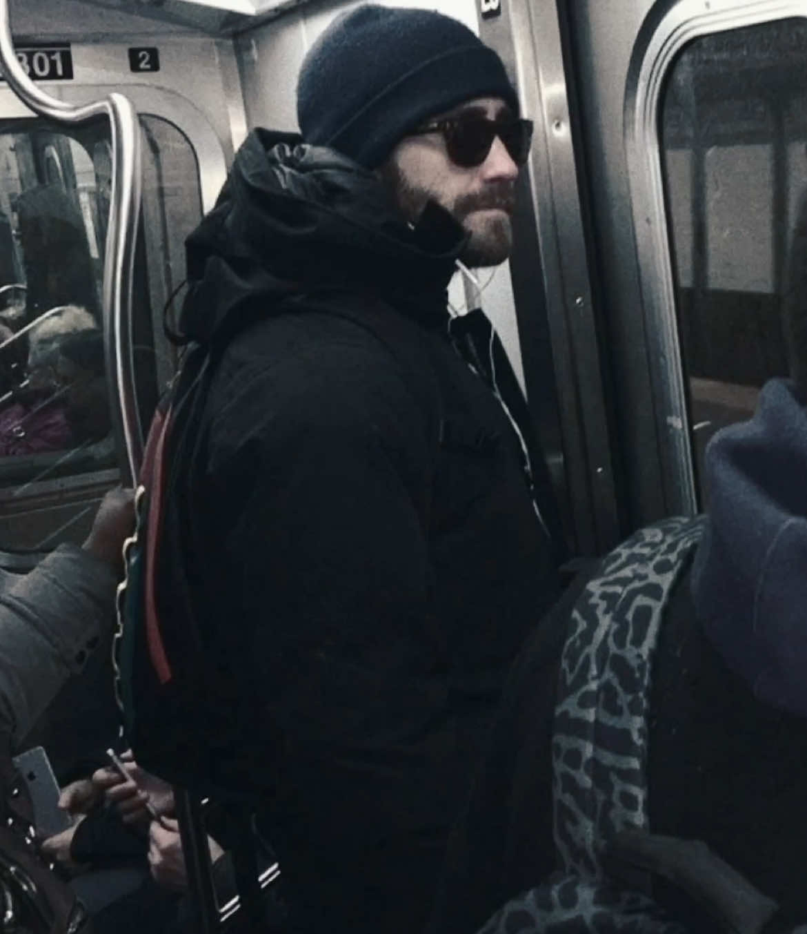 Literally me #fyp #jakegyllenhaal #donniedarko 