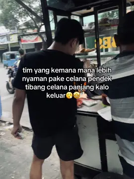 Yang simpel lebih nyaman🤙🏻🪐 #foryou #fyp #xybca #outfit #celana 