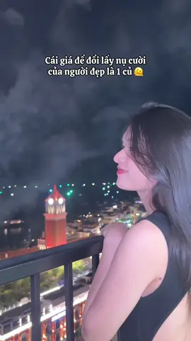 Đi Phú Quốc nhớ dành 1 đêm ở thị trấn hoàng hôn để ngắm pháo bông nhé mấy người đẹp ơiii 🎆❤️ #phuquocchill #reviewdulichphuquoc #khachsanphuquoc 