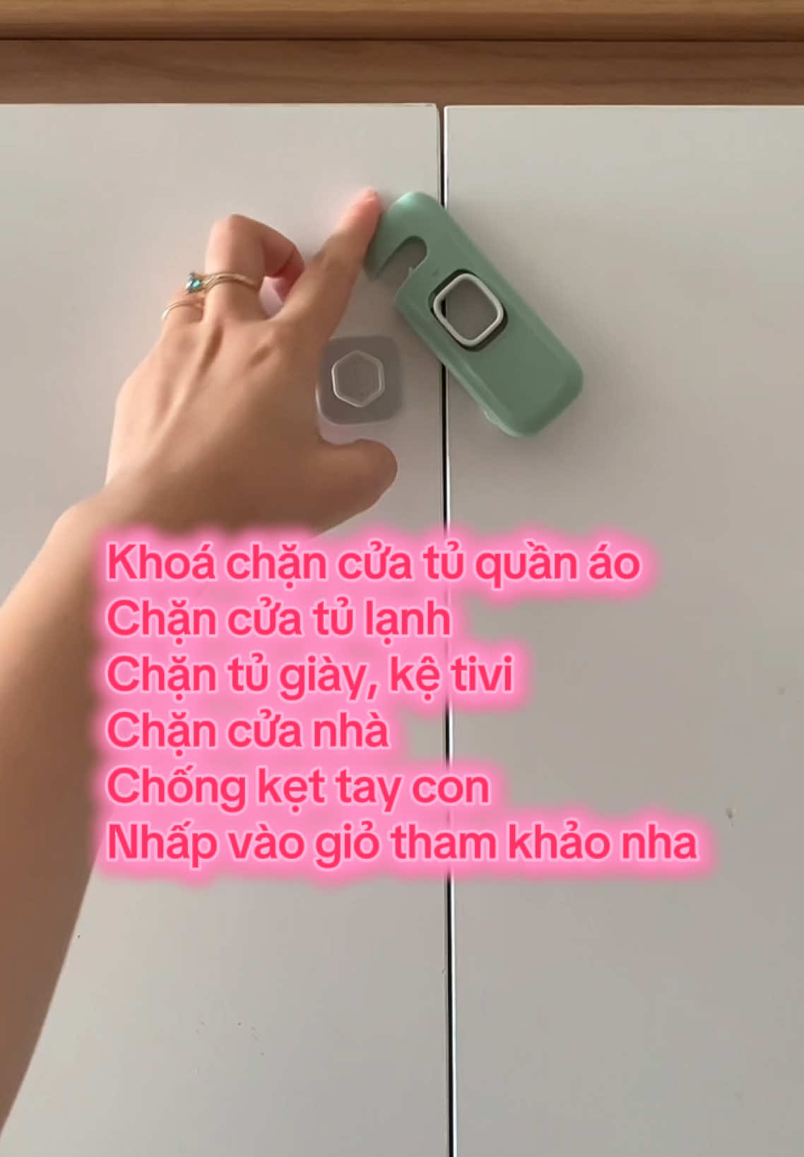 Móc khóc cửa, tủ an toàn cho bé, tránh bị kẹt tay #trending #xuhuong #tuyengiadung #mockhoa #khoaantoan #khoaantoantulanh 