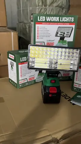 Thân đèn chữ bao gồm pin và sạc #xuhuongtiktok #chatluong #giaitritiktok #xuhuong #viraltiktok #viralvideo #đen #denpin #denled 