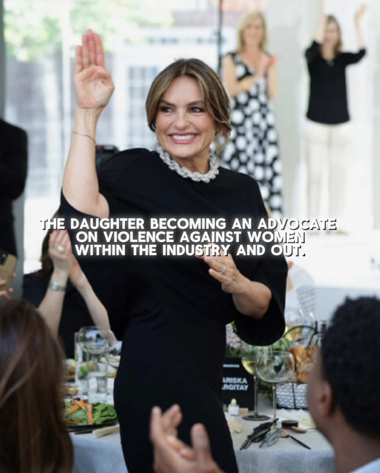 Mariska is the definition of Aura #fypage #viral #fyp #jaynemansfield #jaynemansfieldedit #mariskahargitay #mariskahargitayedit #lawandorder #violenceagainstwomenact 