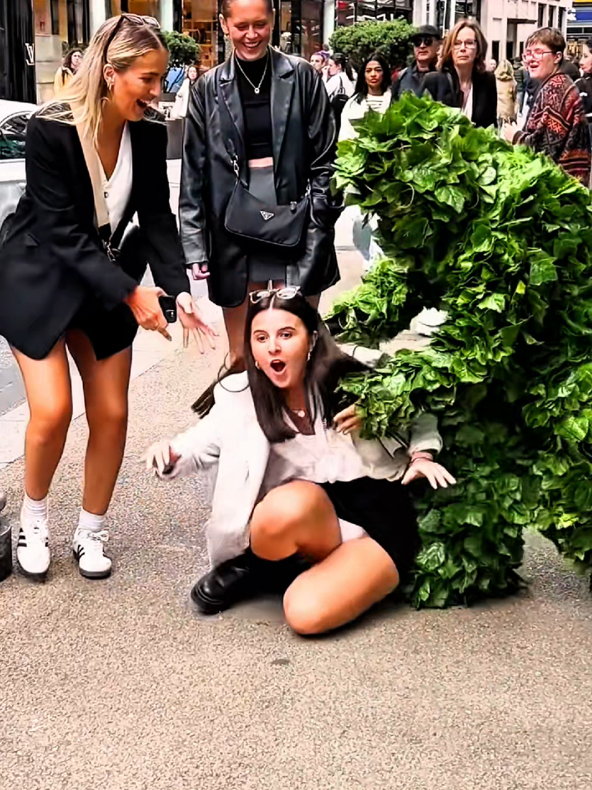Top Prank Compilation 😂 #bushman #bushmanprank #funny #funnyprank #funnyvideos #fyp #viralvideo #foryoupage 