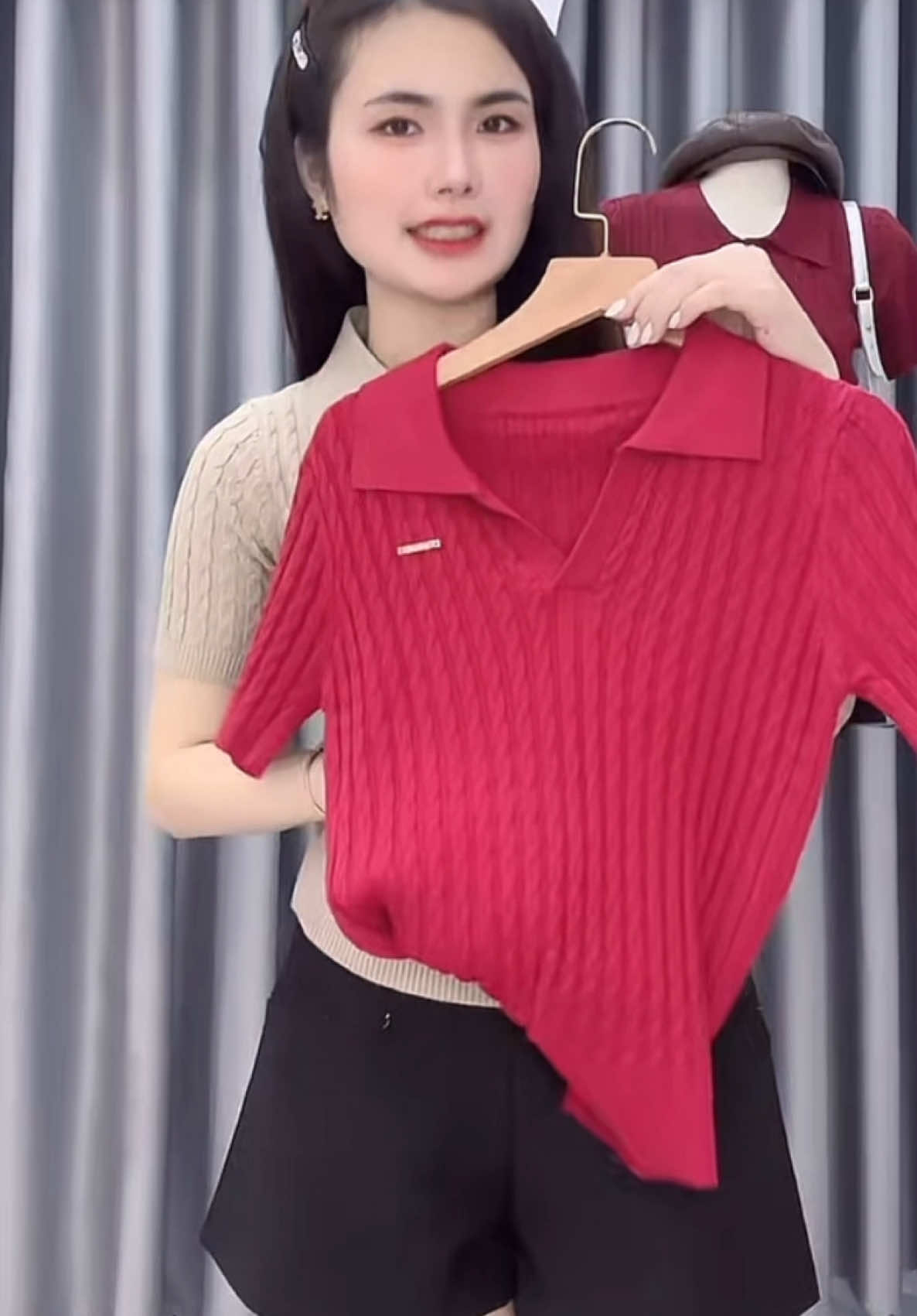 Áo Polo Len Vặn Thừng Kèm Tag Sắt Cổ V Bẻ #xuhuong #thinhhanh #thinhhanhtiktok #viral #thinhhanhxuhuong #xybca #viraltiktok #viralvideo #video #hot #hottrend #aolenmongterghi #aolencov #aolenvanthung #aolencoctay #aolencoctaypolo #aopololen #aopololenthung #aopololenvanthung 