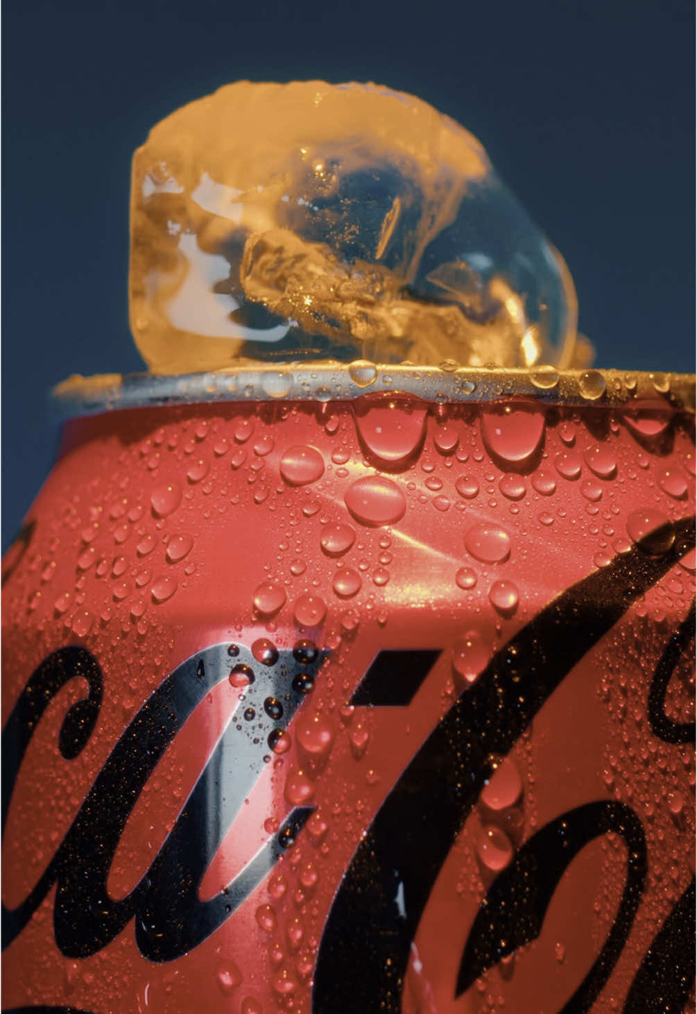 Making spec ads until brands notice me. This one’s for @Coca-Cola and I made the track by sampling Come through the excellent Life plugin from XLN audio #videography #filmmaking #cinematography #cocacola #xlnaudio #colorgrading #cokezero 