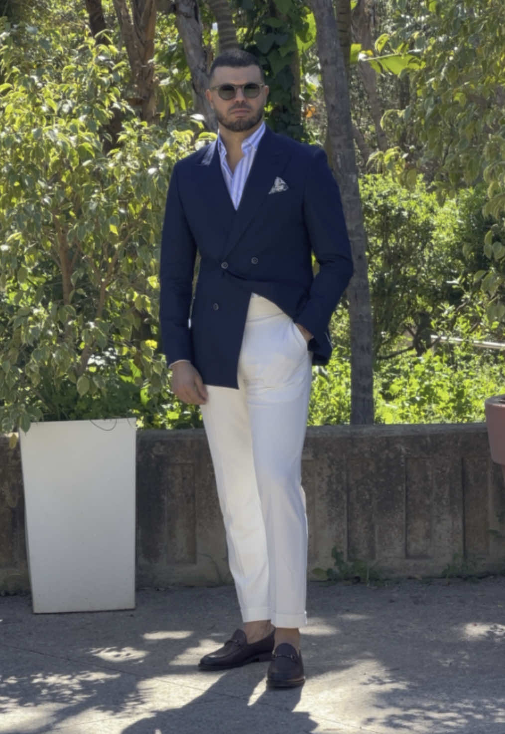 #thetouchcollection Le luxe discret, l’essence du Old Money✨ Distinguez-vous en toute simplicité avec la nouvelle collection 👌🏻 blazer pantalon Chemise  😎  Mrahba bikoum ! 😊 📍Notre boutique se situe à Cheraga  Lien 🌍🌍: https://maps.app.goo.gl/AxpcdsfjPEJwcQrRA 📞 Nous sommes joignables tous les jours sur : 0557 68 41 51  #oldmoney #OOTD #fashion #algerie #oldmoneystyle #menstyle #suitstyle #gurkha #chemise #casual #blazer #pantalon #gurkha