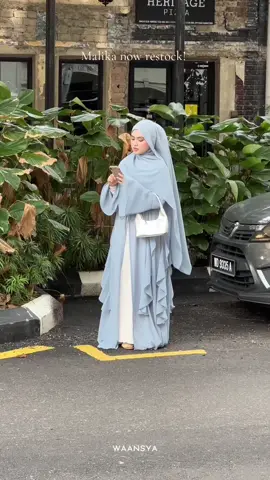 Since ramai yang nak malika restock, min restock ya malika hot color! So u all? takde baju raya lagi? baju untuk open house? Grab now🥰  #waansyaofficial #malika #abaya #foryou #raya #eidmubarak 