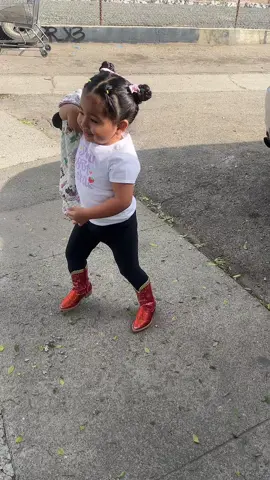 #creatorsearchinsights she lives in those boots 😬 #libra #child #extra #vibes #hi #hey #fyp #style #foryou #parati #paratiiiiiiiiiiiiiiiiiiiiiiiiiiiiiii 