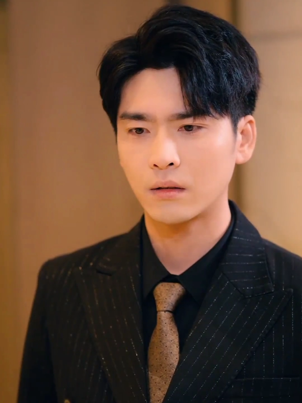 😍♥️🎬 #你是我的掌心朱砂痣 #王奕然 #wangyiran #mengna #shortdrama #chinessdrama 
