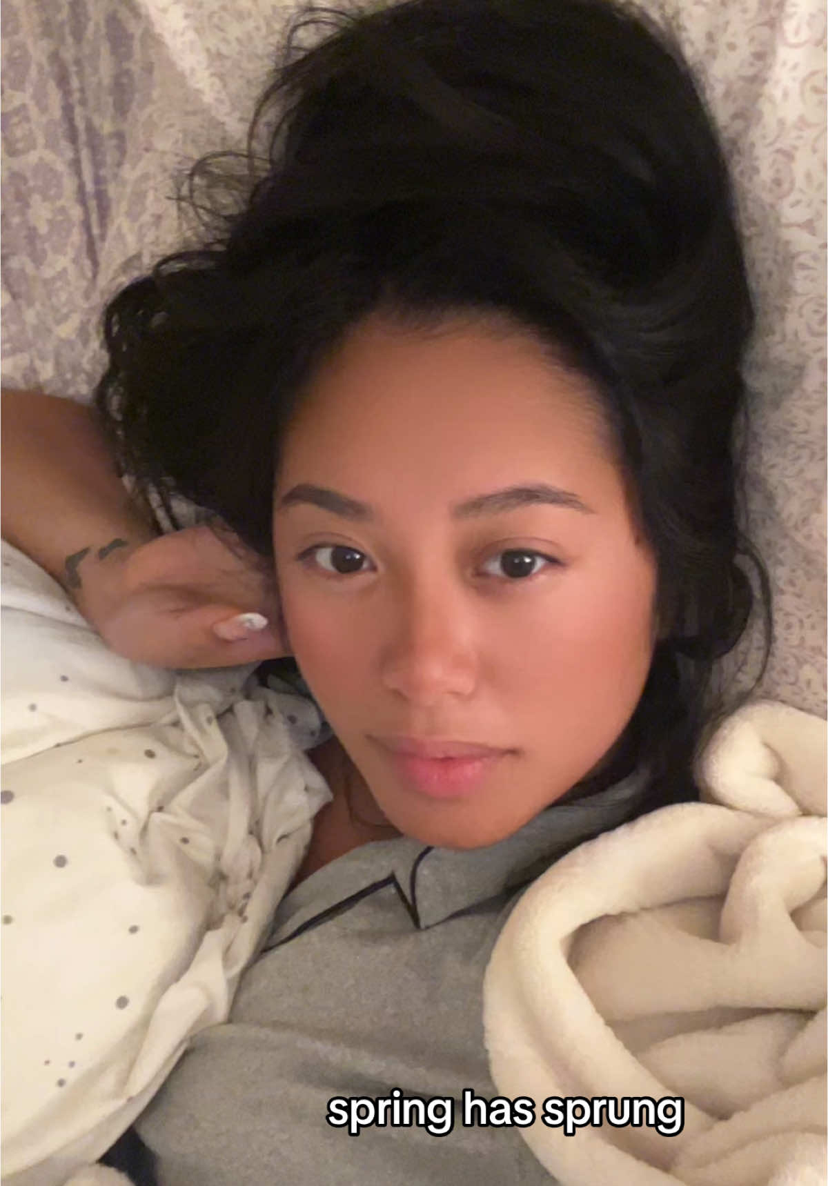 you make me feel so spring has sprung 🌳🌸🌷🌼 #allergies #pollen #texas #texasliving #texasgirl 