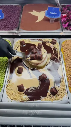GELATO KINDER BUENO🤎🍫 #gelatoartigianale #gelato #gelatoitaliano #gelateria #gelatolovers #icecream #gelatoni #kinderbueno #kinder 