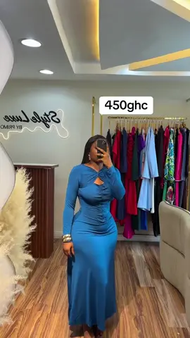Available #creatorsearchinsights #available #outfitideasforyou #femaleclothing #forgirls #ghanatiktok🇬🇭 #southafrica #ladiesdresses #goviral #fyp 