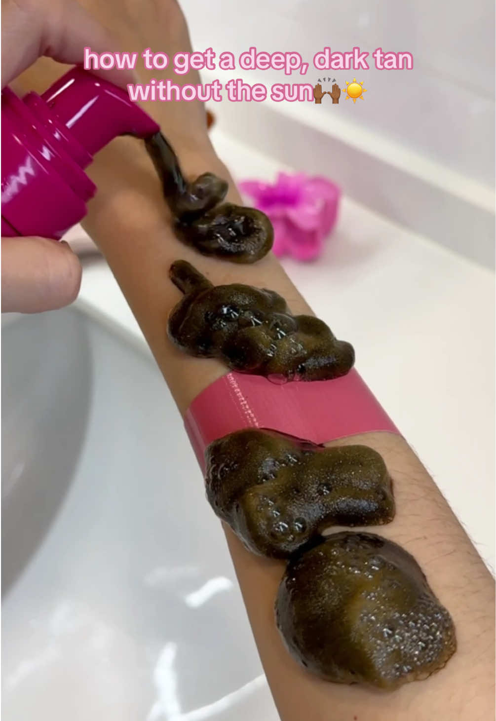 Deep & dark tan in 1 hour? We gotchu🙌🏾 Apply Express Mousse on clean, dry skin for an event ready tan in just 60 minutes🚨 #tanning #expresstan #selftan #tanningtips #tanninghack #viralproducts #selftanner #cocoandeve #beauty 