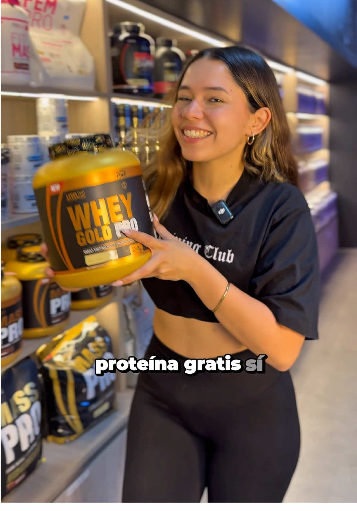 🔥 ¡PROTEÍNA GRATIS! 🔥   Las primeras 5 personas en llegar a nuestro showroom hoy a las 2:00 p.m. se la llevan 💪🏽🎁   Nos vemos en Timmy Supplements 🏋️‍♂️ ¡No faltes! 🚀 #GymLife #TimmySupplements