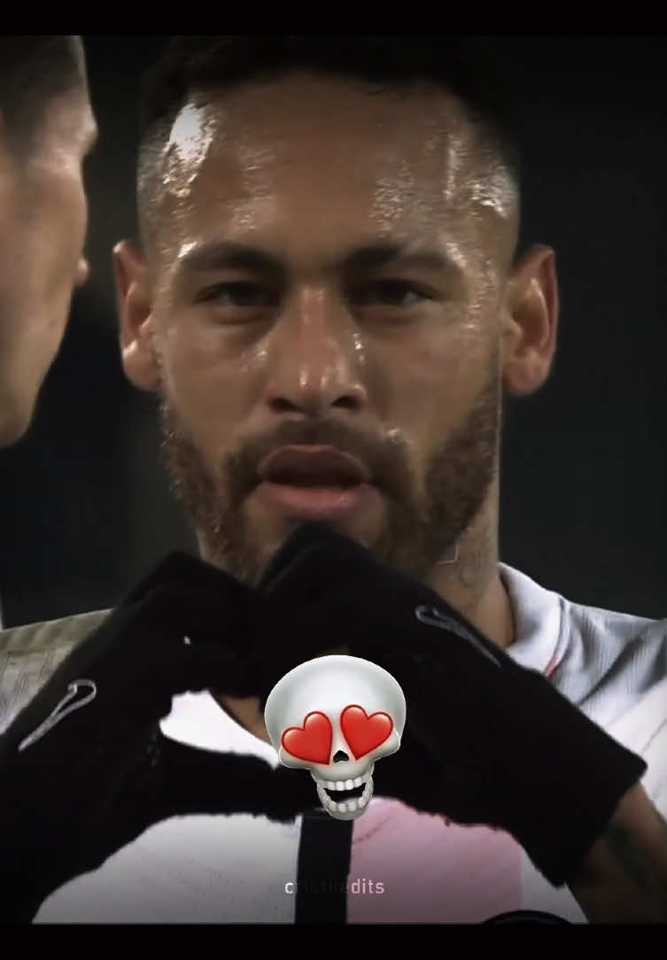 Heart celebrations #heart #football #fyp 