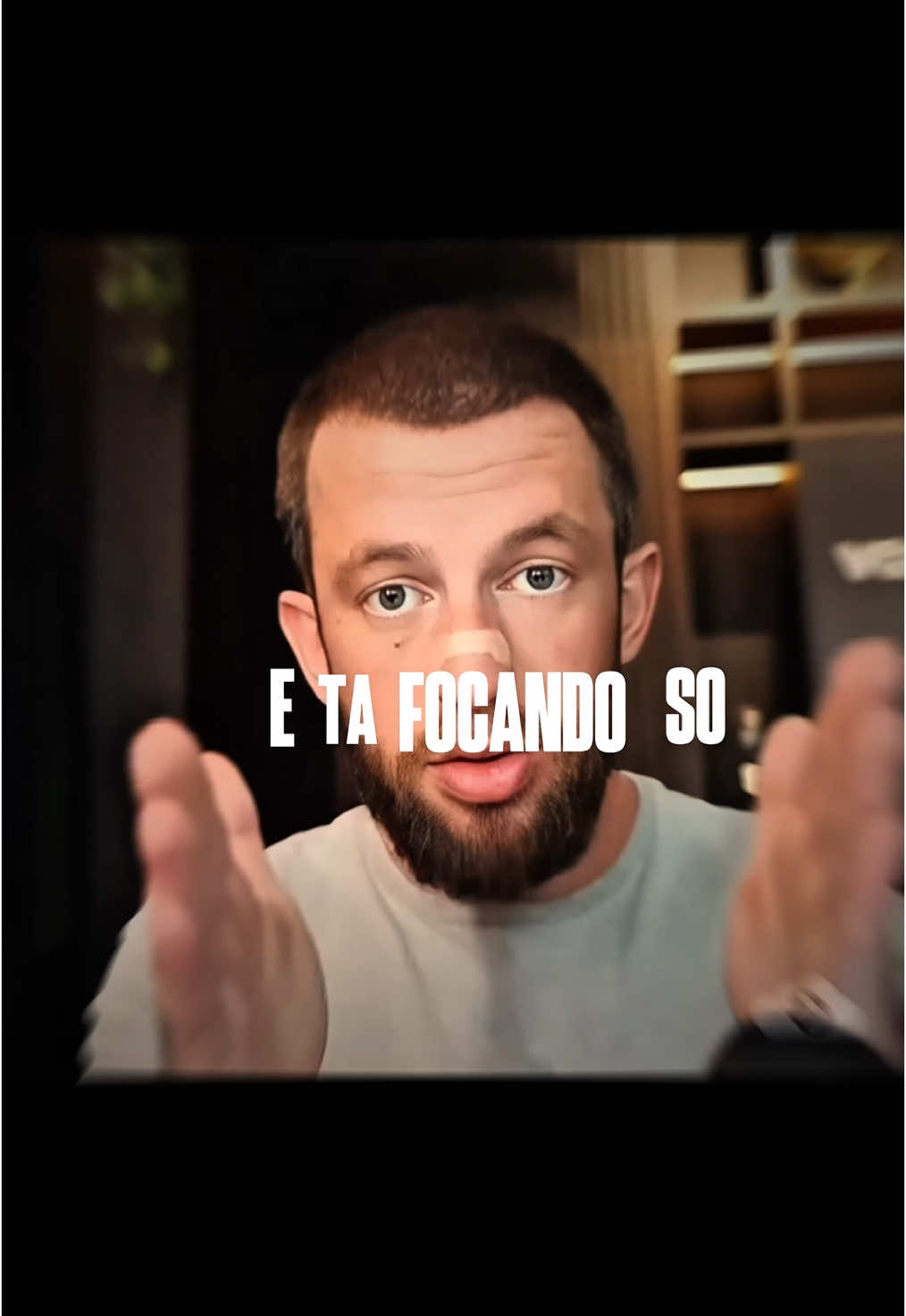 Pare por um segundo e reveja suas conquistas, agradeça por ter chegado até aqui e olhe com esperança para o futuro. feito por: @bypottential  #motivação #reflexao #mentalidade #sabedoria #eslendelanogare #metas 