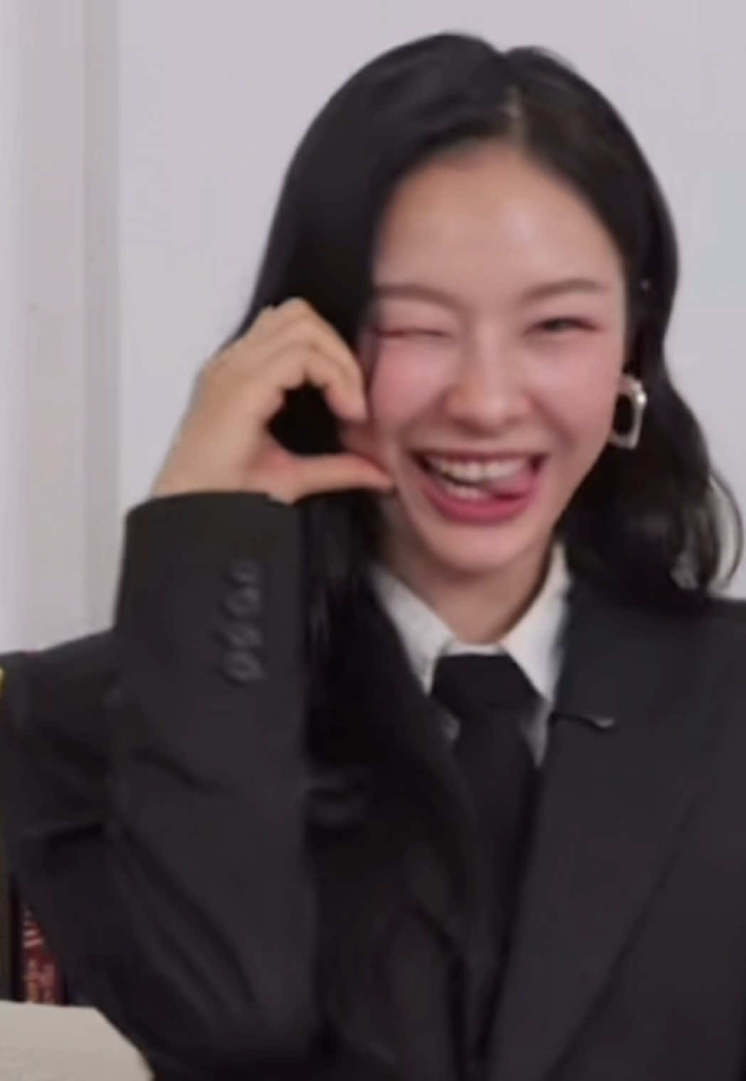 模仿Love自拍。mimic love. 🤳… so funny 🤣🤣🤣 #MilkPansa #มิ้ลค์พรรษา  #milkpansavosbein #mimiv  #gmmtv #milklove 