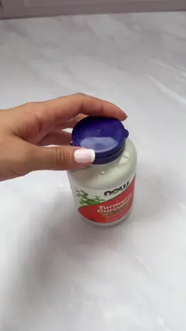 Párrafo para TikTok: ¡Potencia tu bienestar con Turmeric Curcumin de NOW! Esta poderosa fórmula con cúrcuma y curcuminoides ayuda a reducir la inflamación, mejorar la salud articular y fortalecer el sistema inmunológico. Perfecto para quienes buscan un estilo de vida saludable y activo. ¡Añádelo a tu rutina diaria y siente la diferencia! #TurmericCurcumin #NowFoods #SaludNatural #Antiinflamatorio #Bienestar #VidaSaludable #dolorarticular #fyp 