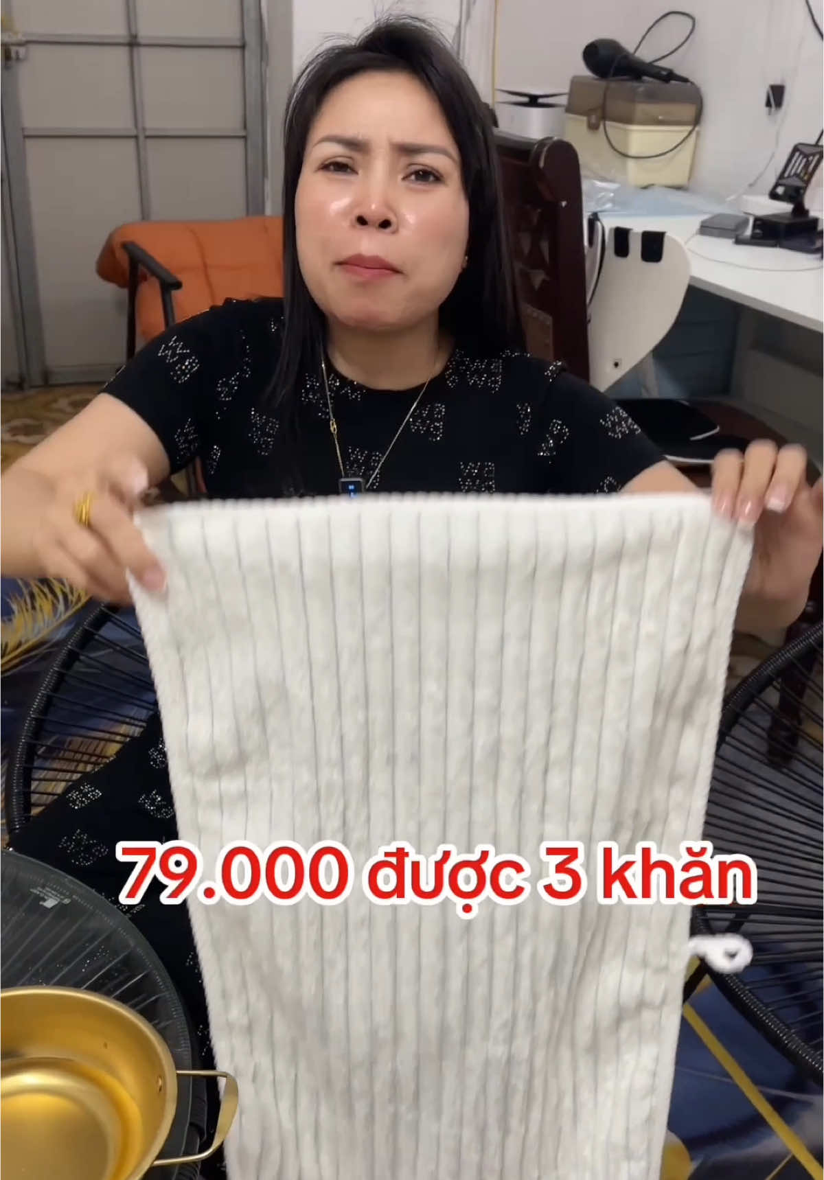 3 khăn to , lau người , lau đầu mà cvỉ có 79k #khan #khantam #khantamcotton #khantamcaocap #khantamchobe #hahienhoa1 #xuhuong #tienichgiadinh 