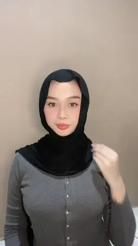 🥰 #4u #foryoupage #fyppppppppppppppppppppppp #fakebodyy⚠️ #tobrutstyle😋 #cekerbabat #cewek #cewekcantik #fypage #fyp #fypp #tobrut #xybca #dance #trandingtiktok2025 #soundviral #bulatketat #besar #pulen 