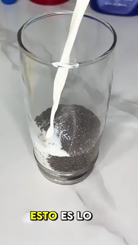 Esto es lo que le sucederá a tu cuerpo si consumes semillas de chía 😱 #semillas #semillasdechia #bajardepeso #leche #eliminargrasa #bajarabdomen #abdomenplano #grasa #grasaabdominal #parati #viral #viralvideo #tiktok #tiktokvideo #recetasfaciles #recetascaseras #remedios #recetascanaturales #recetasquefuncionan #fyp  