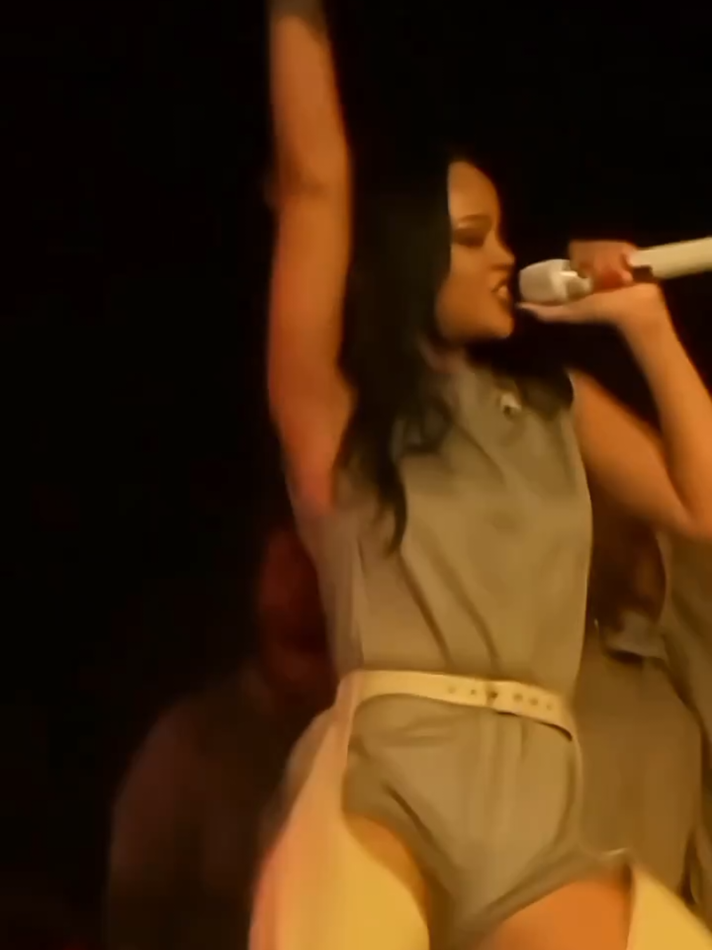 Who remembers Rihanna performing 