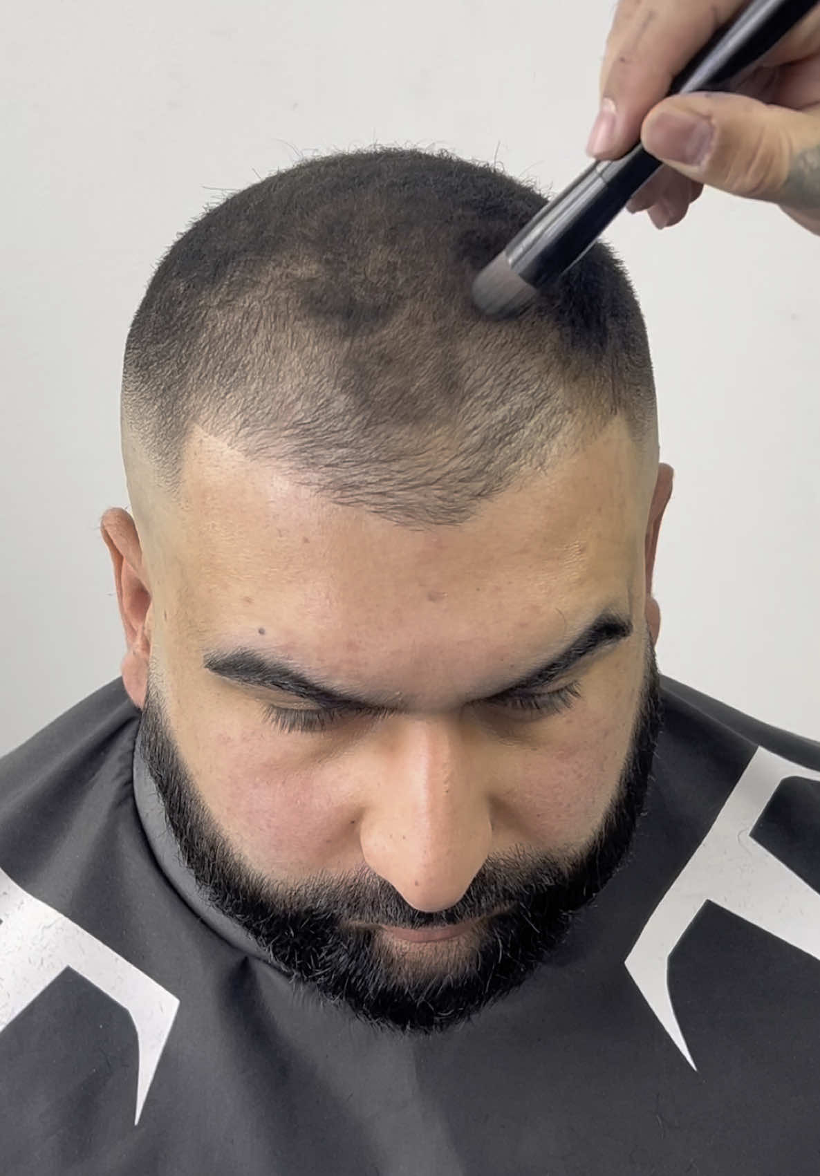 Covering Bald & Thin Spots with Hairline Powder #thickfiber #roottouchup #hairlosspowder #hairpowder #hairfiber 