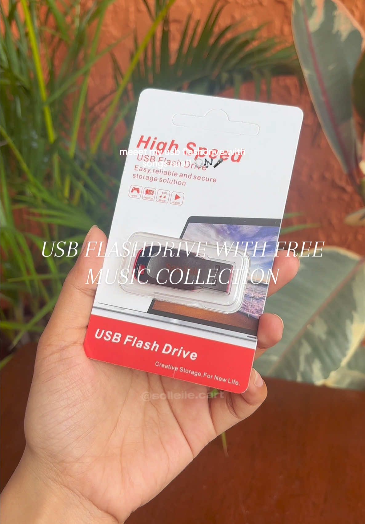 USB FLASHDRIVE WITH FREE MUSIC COLLECTION #usb #flashdrive #usbwithsongs #flashdrivewithsongs #fyp 