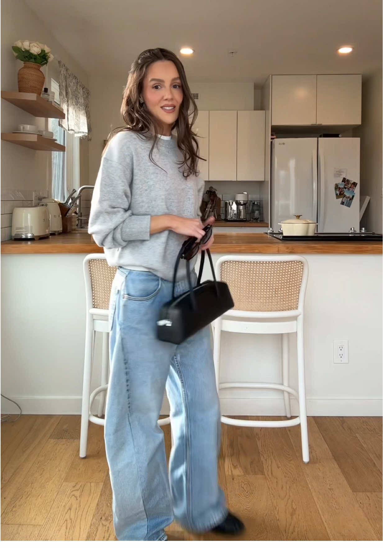 It’s officially patio season!!! Happy weekend ☀️ @Aritzia @Revolve 