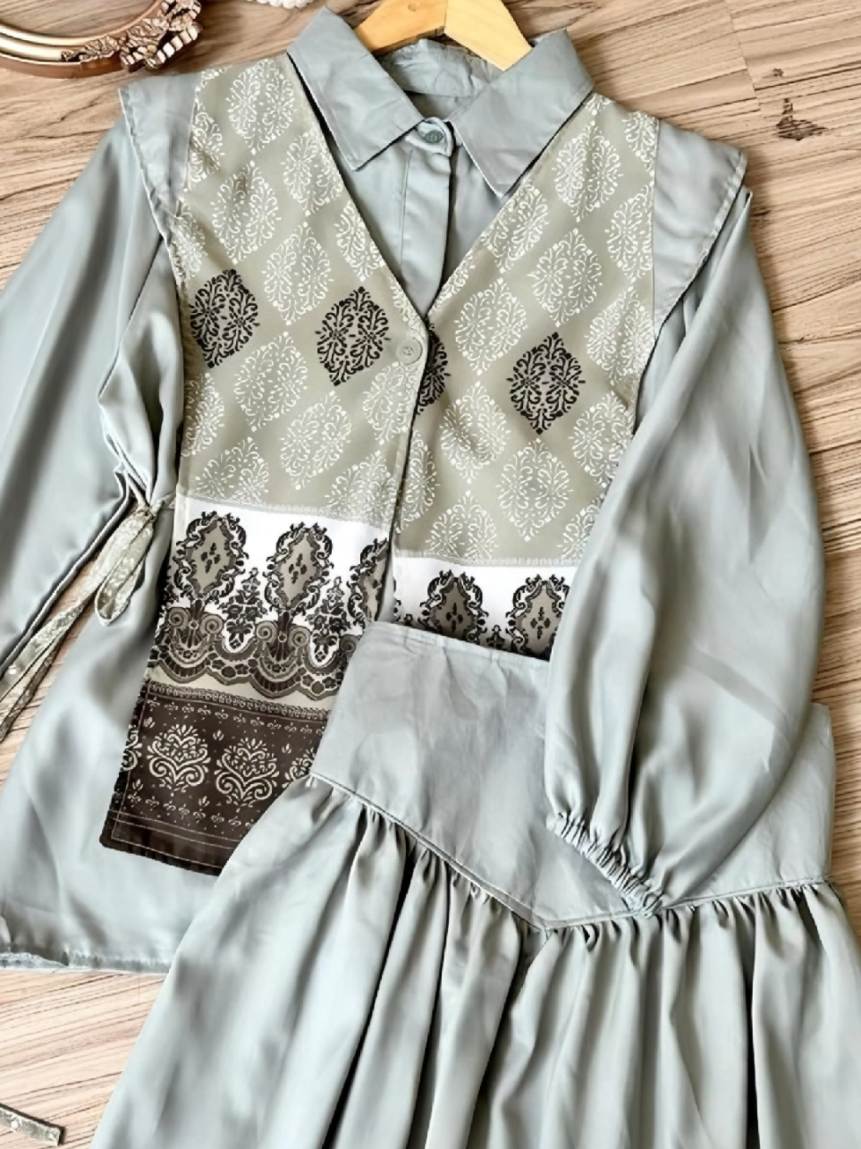 SF-SETELAN WANITA ΑΙΚΟ KEMEJA VEST BABYDOLL DAN ROK - S ...#baju #aikokemeja #bebydoll #premium #original #shirt #sport #rekomendasi #viral #fyp 